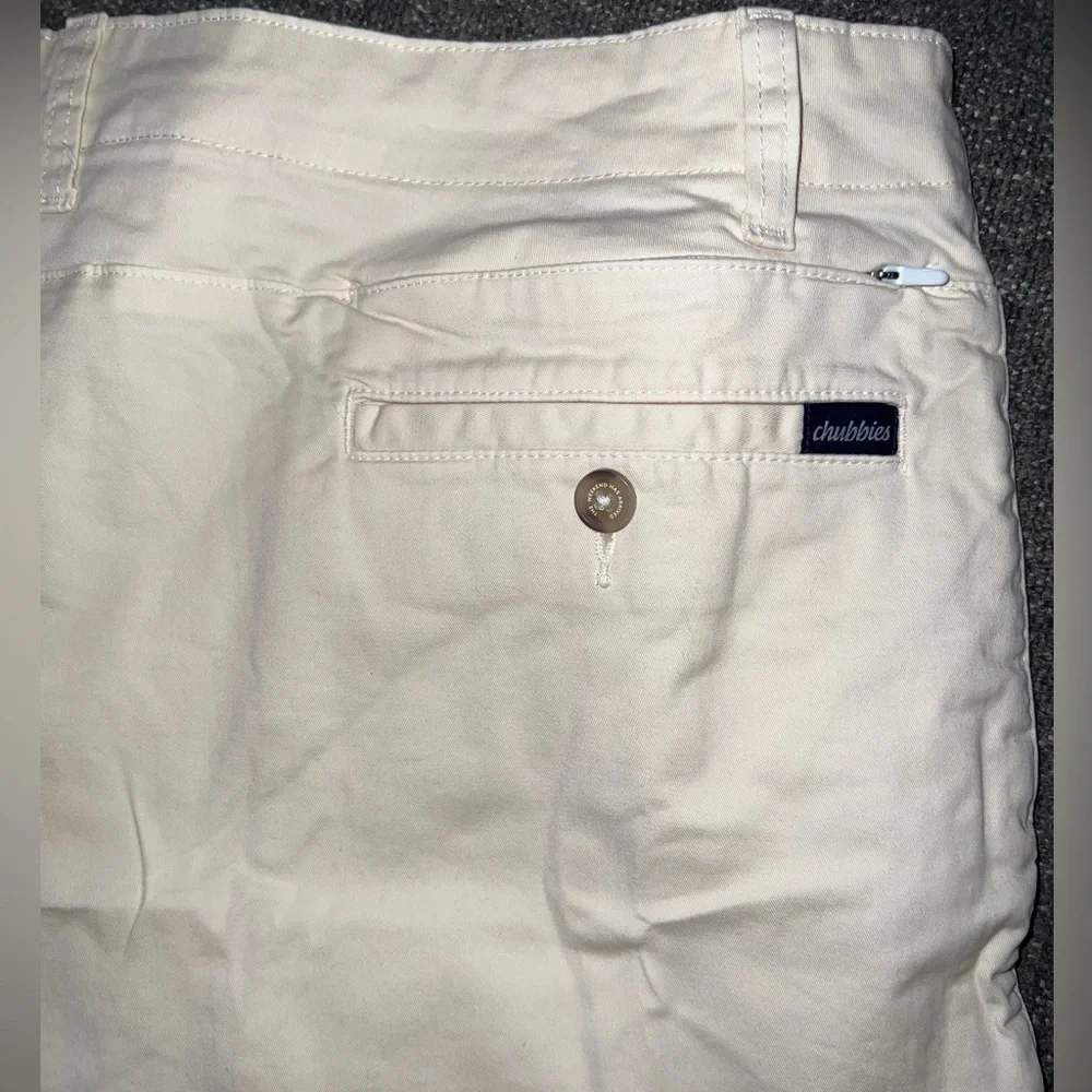 NWT Men’s Chubbies The Vanillas 5.5